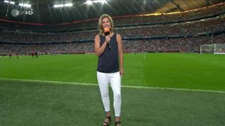 Katrin Müller-Hohenstein feet photo thumbnail