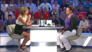 Katrin Müller-Hohenstein feet photo thumbnail