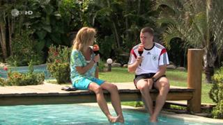 Katrin Müller-Hohenstein feet photo thumbnail