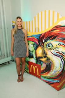 Katrina Bowden feet photo thumbnail