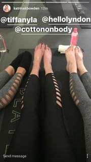 Katrina Bowden feet photo thumbnail