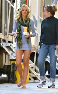Katrina Bowden feet photo thumbnail