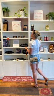 Katrina Bowden feet photo thumbnail