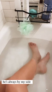 Katrina Bowden feet photo thumbnail