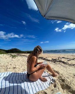 Katrina Bowden feet photo 20