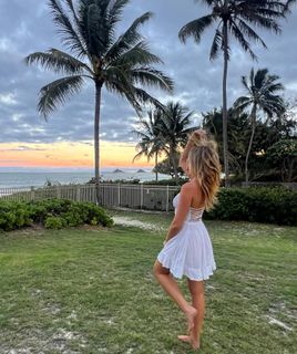 Katrina Bowden feet photo 15