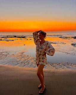 Katrina Bowden feet photo 11