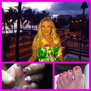 Katrina Johnson feet photo 1