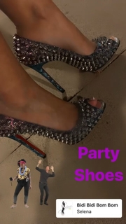 Katrina Johnson feet photo 7