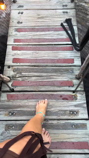 Katrina Johnson feet photo 4