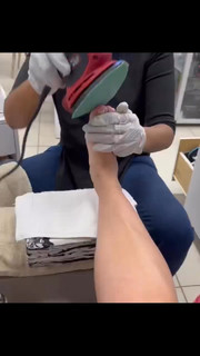 Katrina Johnson feet photo 3