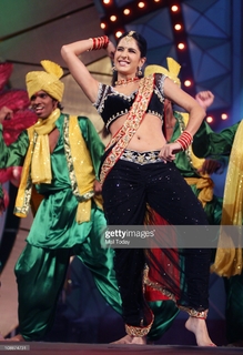 Katrina Kaif feet photo thumbnail