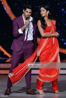 Katrina Kaif feet photo thumbnail