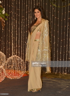 Katrina Kaif feet photo thumbnail