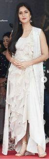 Katrina Kaif feet photo thumbnail
