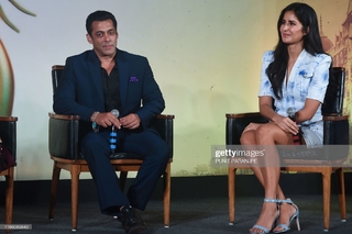 Katrina Kaif feet photo thumbnail