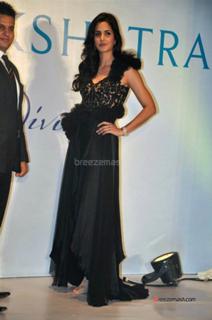 Katrina Kaif feet photo thumbnail