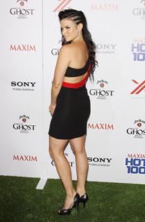 Katrina Law feet photo thumbnail