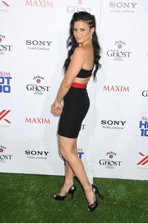 Katrina Law feet photo thumbnail