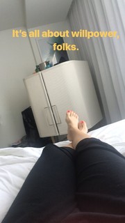 Katrina Law feet photo thumbnail