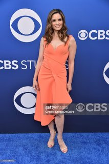 Katrina Law feet photo thumbnail