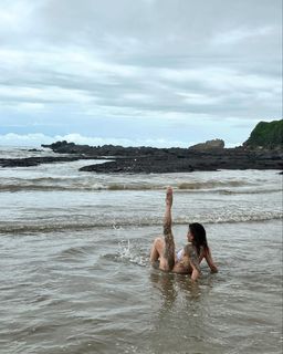 Katrina Law feet photo thumbnail