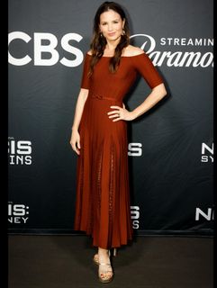 Katrina Law feet photo thumbnail