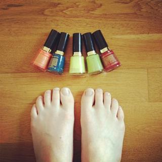 Katy B. feet photo 13