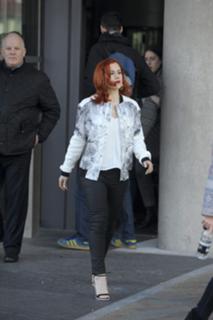 Katy B. feet photo 3