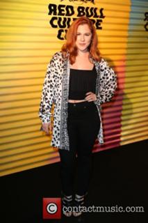 Katy B. feet photo 9