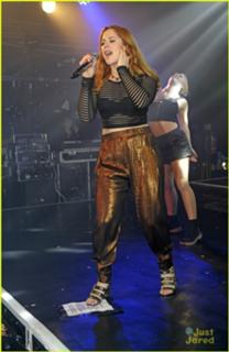 Katy B. feet photo 5