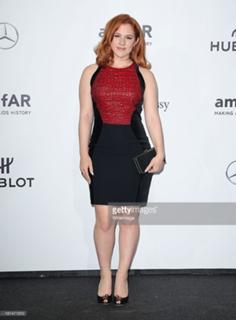 Katy B. feet photo 7