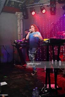 Katy B. feet photo 7