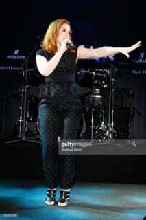 Katy B. feet photo 4