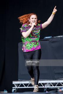 Katy B. feet photo 3