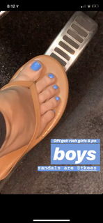 Katy Hearn feet photo 7