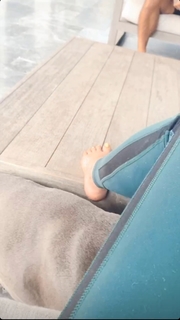 Katy Hearn feet photo 5