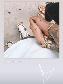 Katy Hearn feet photo 14
