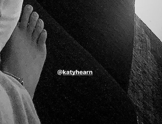 Katy Hearn feet photo 12