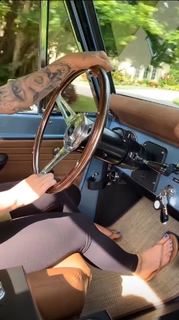 Katy Hearn feet photo 4