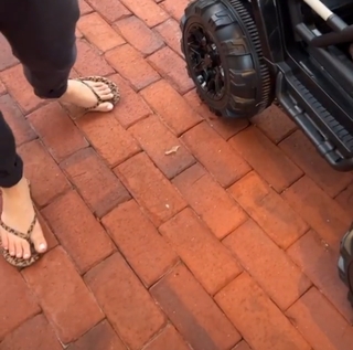 Katy Hearn feet photo 18