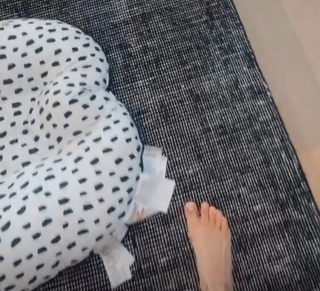 Katy Hearn feet photo 17