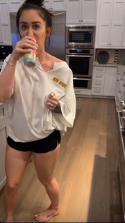 Katy Hearn feet photo 15