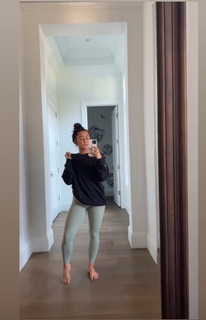 Katy Hearn feet photo 5