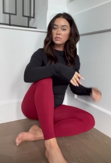 Katy Hearn feet photo 18