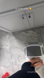 Katy Hearn feet photo 14