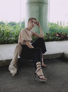 Katy Kung feet photo 4