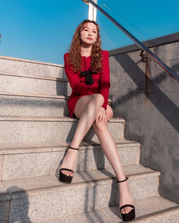 Katy Kung feet photo 17