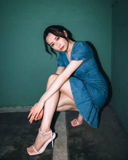 Katy Kung feet photo 5
