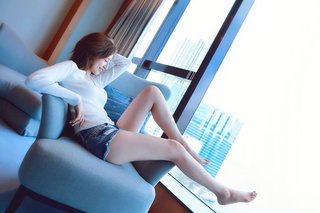 Katy Kung feet photo 11